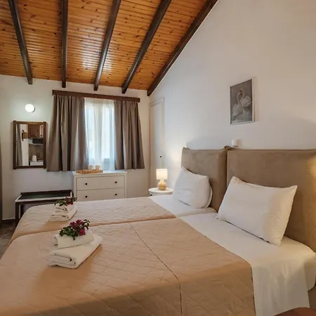 Kalamionas Studios & Apartments Kassiopi Esterno foto