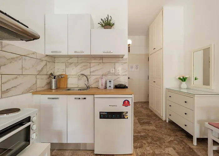 Kalamionas Studios & Apartments